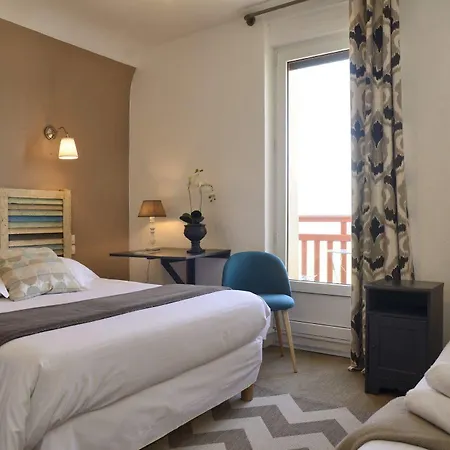 Hotel Les Charmettes 3*
